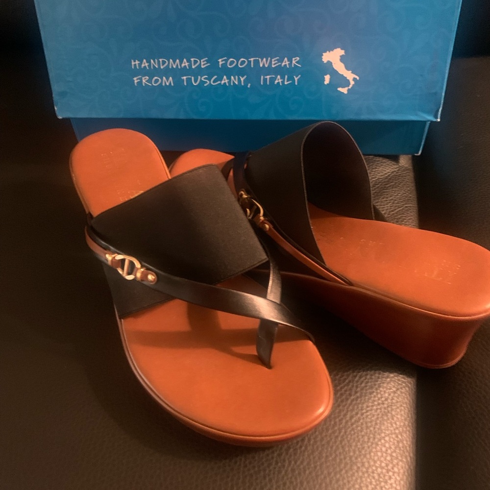 Adorable Italian Shoemaker Sandals